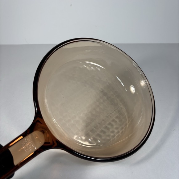 Vision Corning 7" Waffle Bottom Skillet Fry Pan Amber Glass Pyrex - Picture 2 of 7